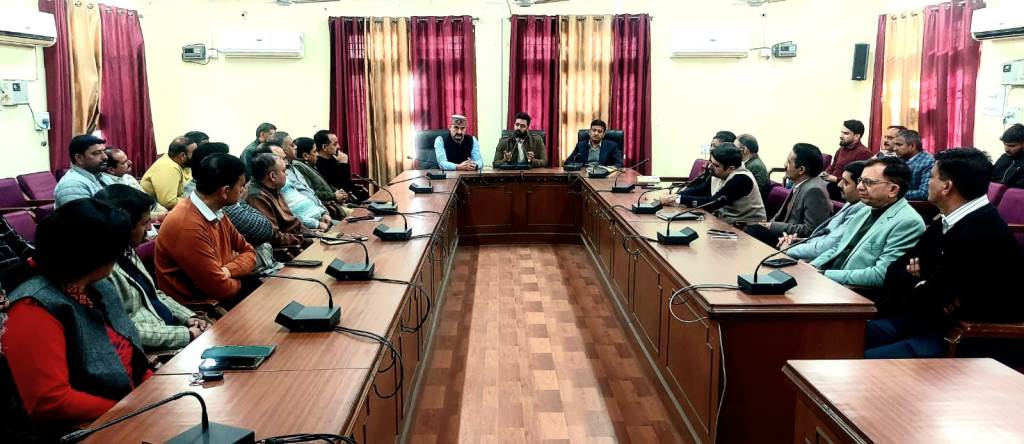 Aiming to make Una a chittafree district DC said the role of educational institutions is important